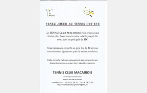 Jouer au tennis l'été à St Macaire