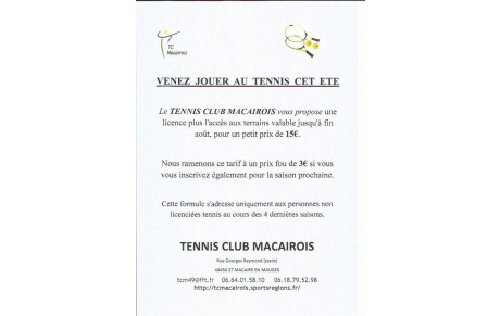 Jouer au tennis l'été à St Macaire
